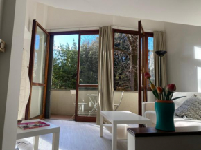 Cozy apartment with access to garden